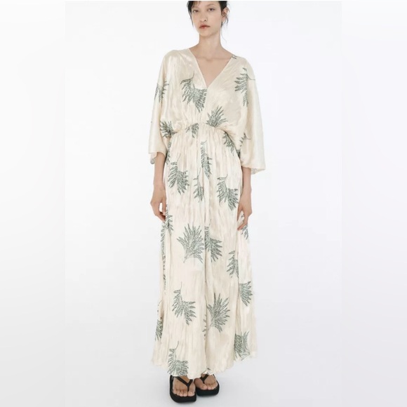 ZARA Wrinkled‎ Effect Printed Satin Maxi Dress in Ecru & Sage Green Size Medium - Picture 3 of 16